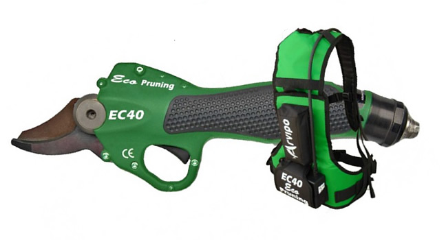 eco-pruning-ec40-hoof-2.jpg